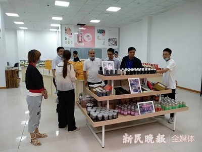 上海二道橋文化旅游公司來喀什地區(qū)考察調研